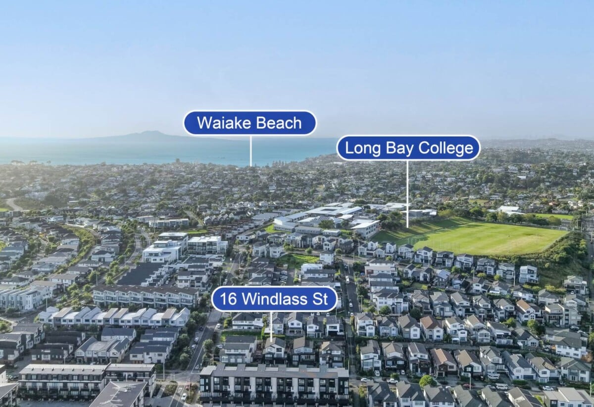 5 beds 4 baths house on 336m² section, walks to Long Bay Village and beach, 0.5 km to Long Bay College, 0.6 km to Long Bay School, 16 Windlass Street, Long Bay, Auckland
