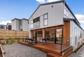 Brandnew 5 beds 4.5 baths house with garage on 322m2 section, 1.2 km to Long Bay School, 1.3 km to Long Bay College, 45 Kumukumu Road, Long Bay, Auckland