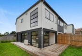 2 beds 2 baths home with car park on 136m² section, walks to to the scenic Point England beachfront, 0.5 km to Ruapotaka School, 1.3 km to Tamaki College, 18F Pirangi Street, Pt England, Auckland