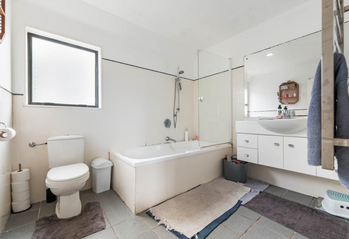 Near to Henderson Park, Brick and tile 3 beds 2 baths house on 451m2 section, walks to WestCity Waitakere shopping centre and Henderson Train Station, 0.7 km to Western Heights School (Auckland), 1.3 km to Waitakere College and Henderson Intermediate, 46 Vintage Drive, Henderson, Auckland
