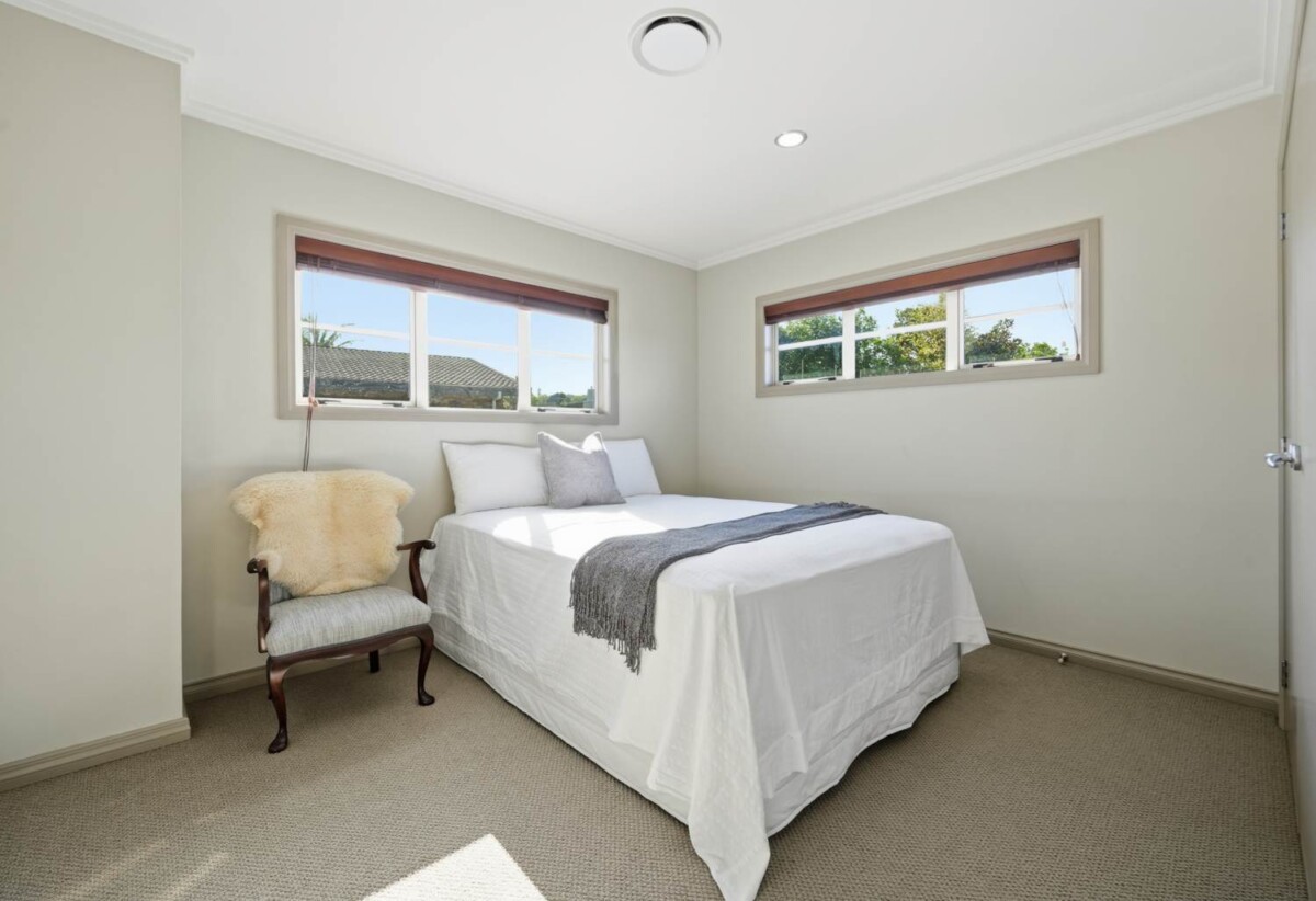 4 beds + plus upstairs big study/5th bedroom option, 3 baths with underfloor heating house on 592m2 section, Central air-conditioning and central vacuum system, 1.8 km to Ormiston Senior College, 43 Bronwylian Drive, Flat Bush, Auckland