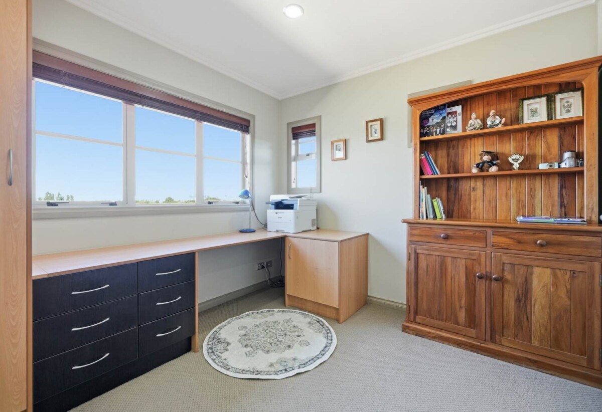 4 beds + plus upstairs big study/5th bedroom option, 3 baths with underfloor heating house on 592m2 section, Central air-conditioning and central vacuum system, 1.8 km to Ormiston Senior College, 43 Bronwylian Drive, Flat Bush, Auckland