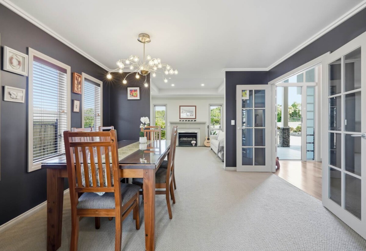 4 beds + plus upstairs big study/5th bedroom option, 3 baths with underfloor heating house on 592m2 section, Central air-conditioning and central vacuum system, 1.8 km to Ormiston Senior College, 43 Bronwylian Drive, Flat Bush, Auckland
