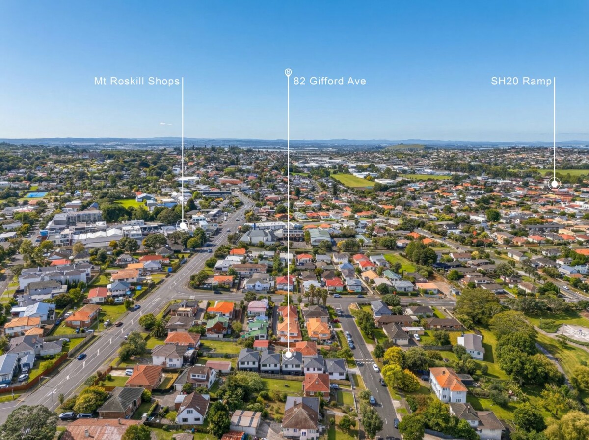 Mt Roskill Grammar school zone, Freehold standalone 3 beds 2.5 baths home with garage, close to schools, shops, park, motorway access, 82 Gifford Avenue, Mount Roskill, Auckland