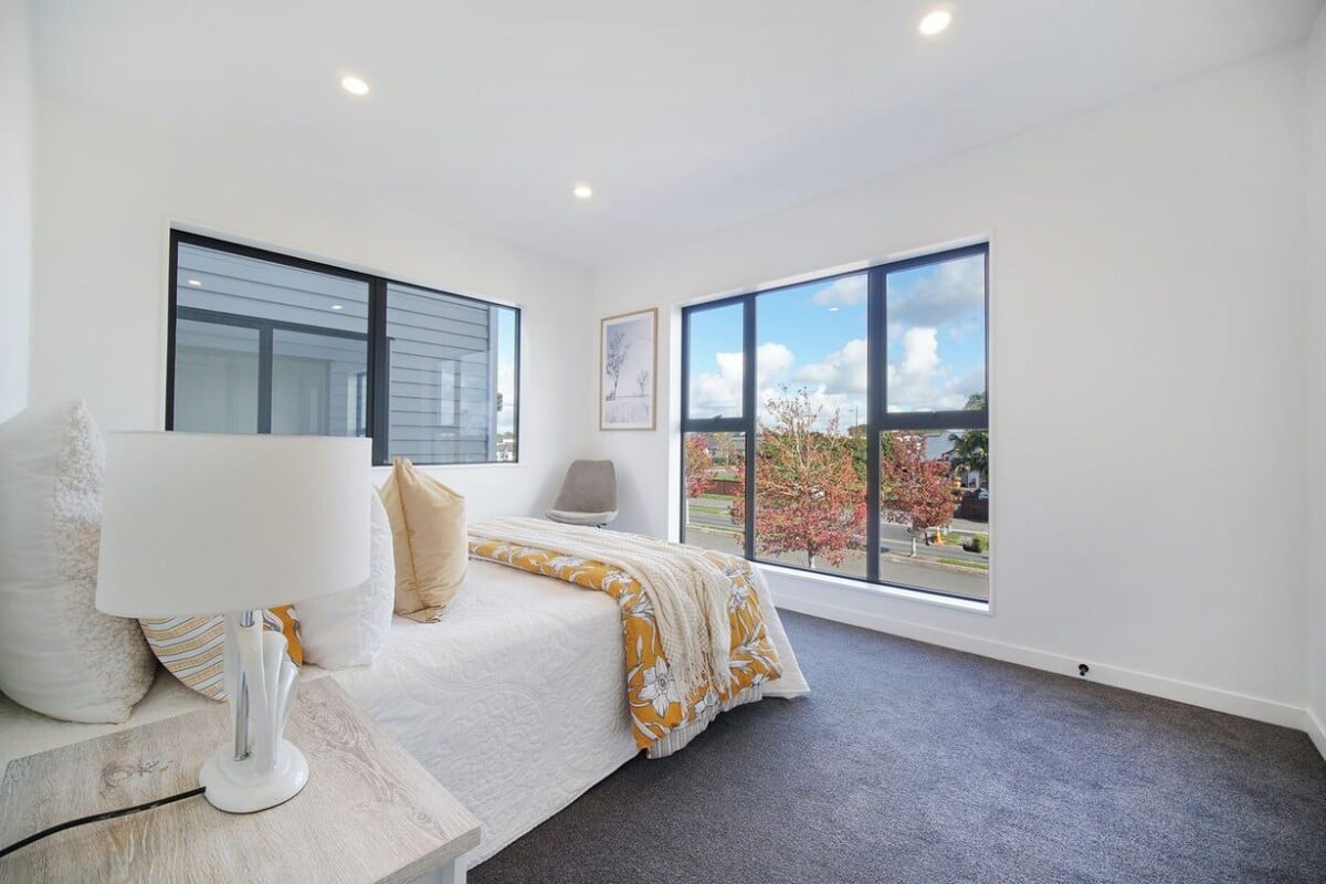 178m2 brandnew 5 beds 3.5 baths home on 199m2 section, with 2 ensuites and 2 car parks, 155 Bremner Road, Karaka, , Auckland