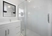 3 beds house on 690m2 section, a garage with utility rooms, close to schools, shopping centres, motorway access, 10 Stainton Place , Otara, Auckland