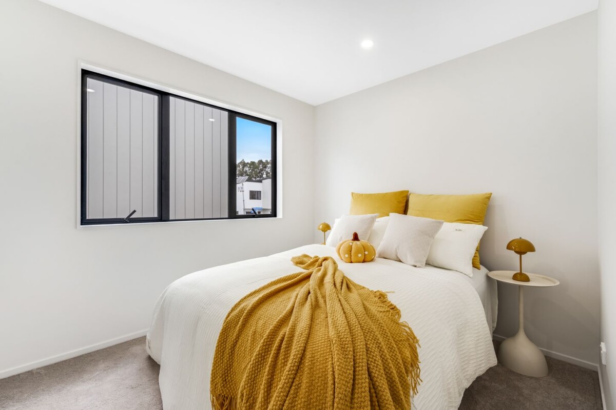 10-Year Halo Warranty, 160m2 Brandnew standalone 4 beds 3.5 baths house, with garage and 2 ensuites, Separate studio/sleepout complete with its own bathroom, minutes to NorthWest Mall, Westgate Shopping Centre, Costco, Pak’nSave, 26 Toetoe Street, Westgate, Auckland