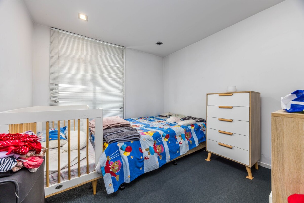 Leasehold 2 beds 1 bath 1 car park apartment, Rental Income: $640/week = $33,280/annum, Ground Rent: $13,946.52, Operating Expenses: $5,711.76, Rates: $1,851.38, NET INCOME: $11,707.34, 3A/58 Liverpool Street, Auckland Central, Auckland