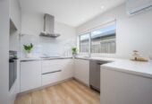 Vendor Ready to Cash Out, brick and tile 3 beds house on 224m2 section, close to schools, shops, town centre, 61B Settlement Road, Papakura, Auckland
