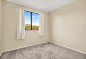 Move-in ready, 3 beds house with standalone garage, 2/21 Silver Creek Road, Weymouth, Auckland