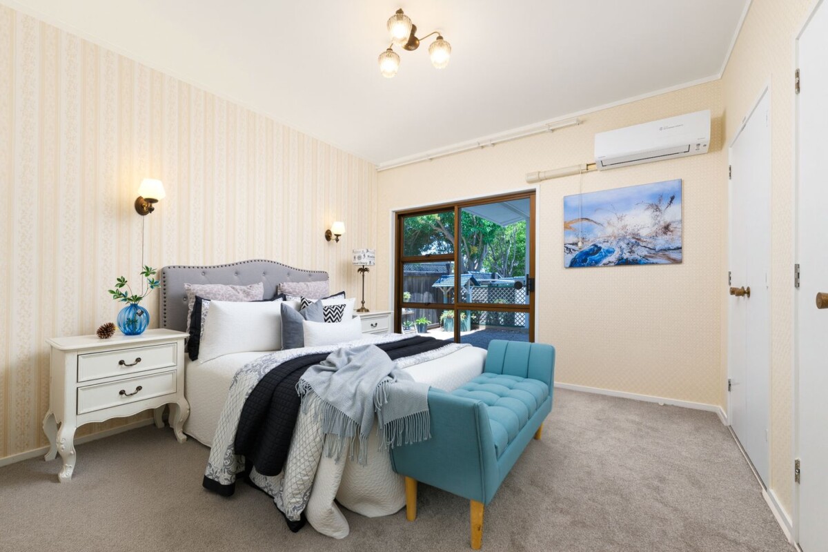 190m2 spacious 4 beds 2 baths house on 546m2 section, minutes from schools, PaknSave, WestCity Mall, 35D Edmonton Road, Henderson, Auckland