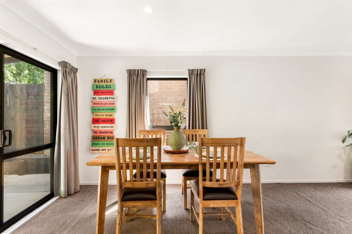Owners relocating, the sale must be swift, 153m2 affordable 4 beds 1.5 baths house with garage on 256m2 section, 14 Taiaapure Street, Weymouth, Auckland