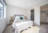 Vendor Ready to Cash Out, brick and tile 3 beds house on 224m2 section, close to schools, shops, town centre, 61B Settlement Road, Papakura, Auckland