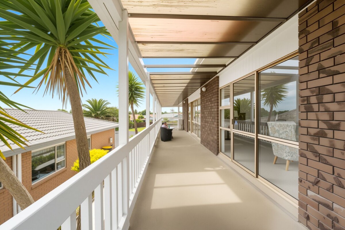 190m2 spacious 4 beds 2 baths house on 546m2 section, minutes from schools, PaknSave, WestCity Mall, 35D Edmonton Road, Henderson, Auckland