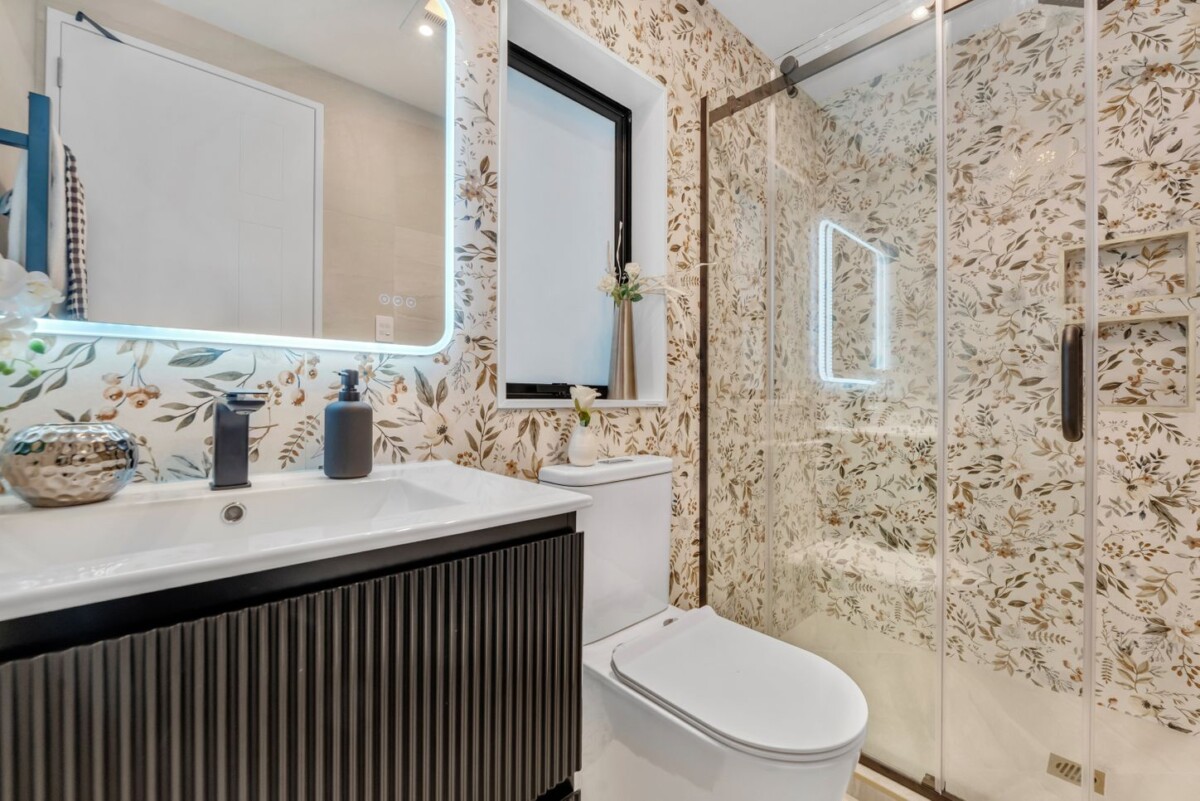 Vendor Wants Sold Asap – Presenting all offers, Brandnew 4 beds 3 baths house with garage, 1 bed 1 bath ground floor, 56 McKean Avenue, Manurewa, Auckland