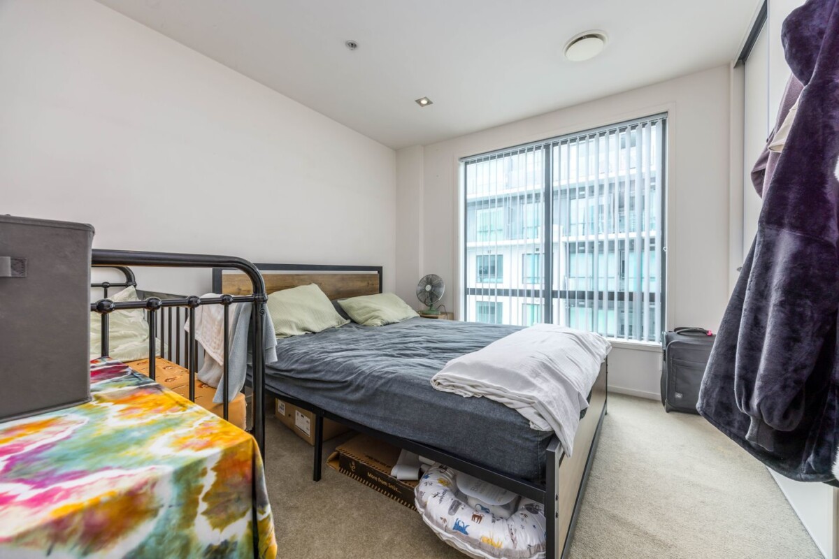 Leasehold 2 beds 1 bath 1 car park apartment, Rental Income: $670/week = $34,840 p.a., Body Corporate (incl. Ground Rent): $30,364.88, Rates: $2,329.48, Net Income: $2,145.64 per annum, 518/6 Dockside Lane, Auckland Central, Auckland