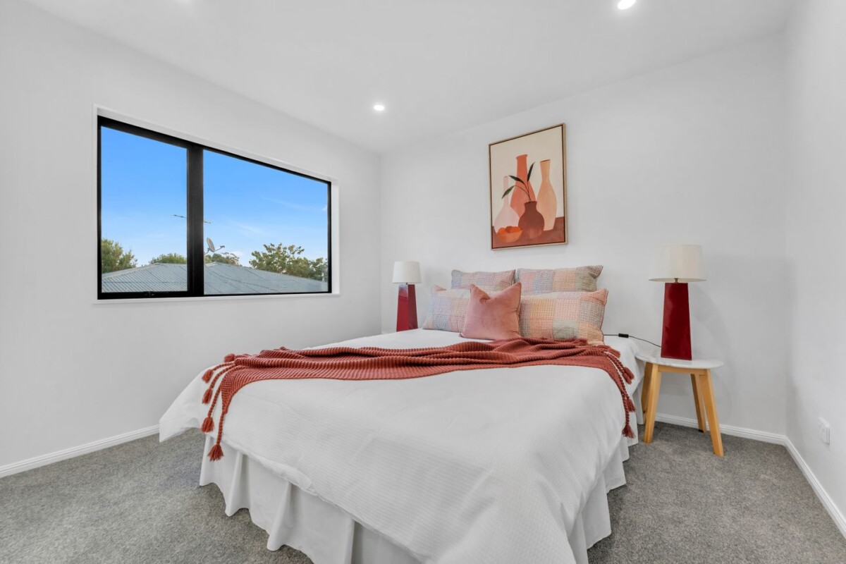 Vendor Wants Sold Asap – Presenting all offers, Brandnew 4 beds 3 baths house with garage, 1 bed 1 bath ground floor, 56 McKean Avenue, Manurewa, Auckland