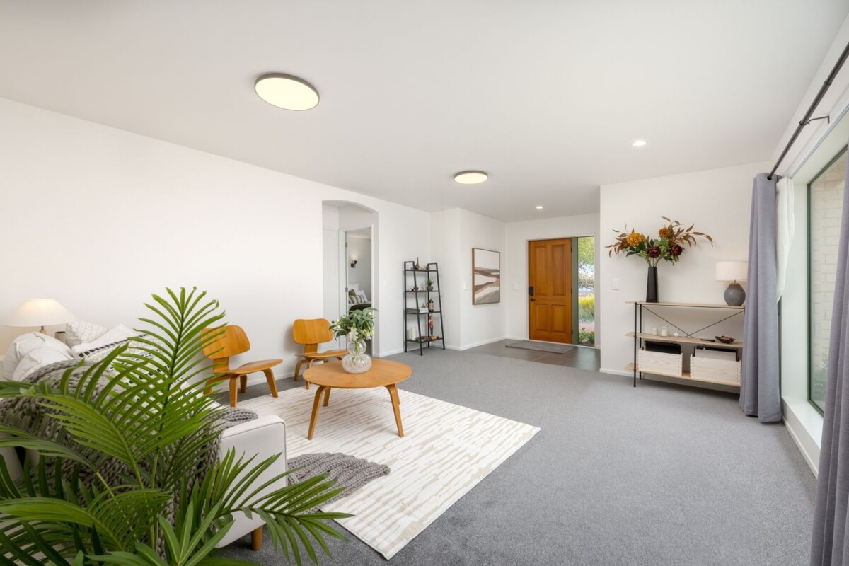 First time on the market in 26 years, 167m2 brick and tile 4 beds + study room 2 baths house on 561m2 section, West Heights School zone, 4 San Pablo Way, Henderson, Auckland