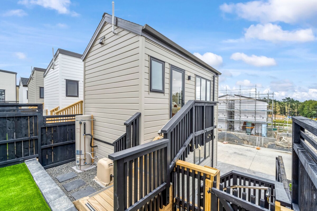 10-Year Halo Warranty, 160m2 Brandnew standalone 4 beds 3.5 baths house, with garage and 2 ensuites, Separate studio/sleepout complete with its own bathroom, minutes to NorthWest Mall, Westgate Shopping Centre, Costco, Pak’nSave, 26 Toetoe Street, Westgate, Auckland