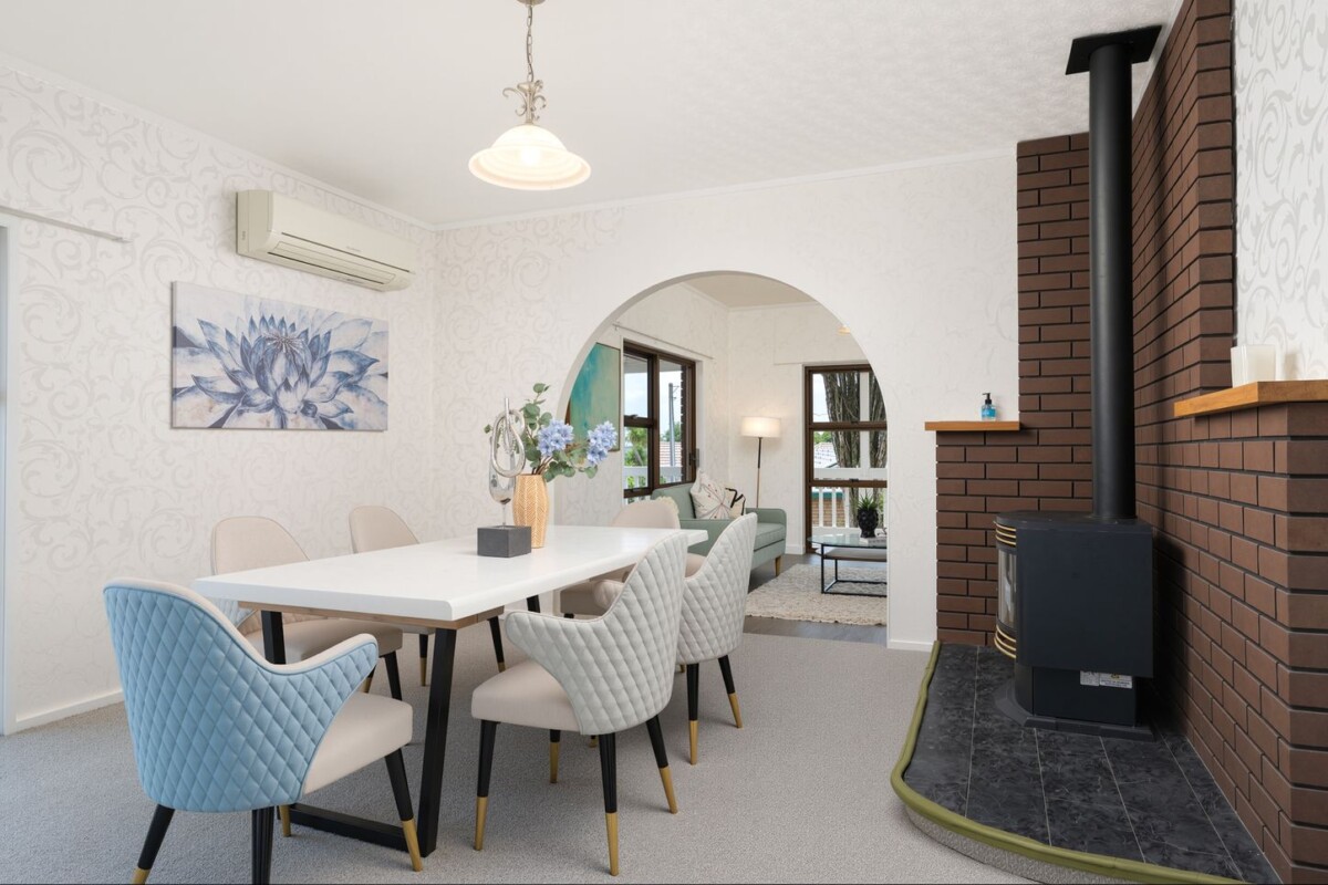 190m2 spacious 4 beds 2 baths house on 546m2 section, minutes from schools, PaknSave, WestCity Mall, 35D Edmonton Road, Henderson, Auckland