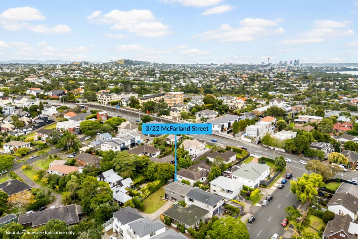Renovated 4 beds 2 baths home, 182m2 floor area, close to schools, shops, golf club, 3/22 McFarland Street, Remuera, Auckland
