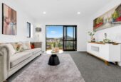 Brandnew 6 beds 5.5 baths house on 365m2 section, with 2 beds granny, 8 Pineview Drive, Karaka, Auckland