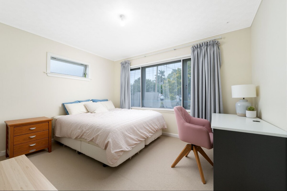 Once in 35 years, 4 beds house on 809m2 section, close to local schools, shops, public transport, live or develop, 131 Rathgar Road, Henderson, Auckland