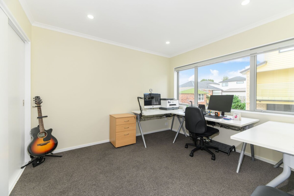 Owners Committed to Their Next Chapter, 148m2 3 beds 2.5 bath home with garage on 173m2 section, close to schools, shopping centres, train station, 20D Kelwyn Road, Kelston, Auckland