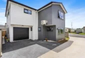 Owners move on, Brick and Weatherboard 5 beds 3.5 baths house on 230m2 section, 0.2 km to Manurewa East School, 0.6 km to Greenmeadows Intermediate, 1.2 km to Alfriston College, 41 Scotts Road, Manurewa East, Auckland