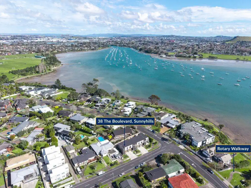 10 year Master builder Guarantee till 2033 , 3 bed 2 baths home on 142m2 section, 0.5 km to Sunny Hills School, 1.3 km to Farm Cove Intermediate, 2.2 km to Pakuranga College, 44 The Boulevard, Sunnyhills, Auckland