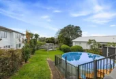 Vendors cashing out, 3 beds house on 951m2 section, Mixed Housing Urban Zone, 0.5 km to Don Buck School, 0.8 km to Massey High School, 199 Don Buck Road, Massey, Auckland