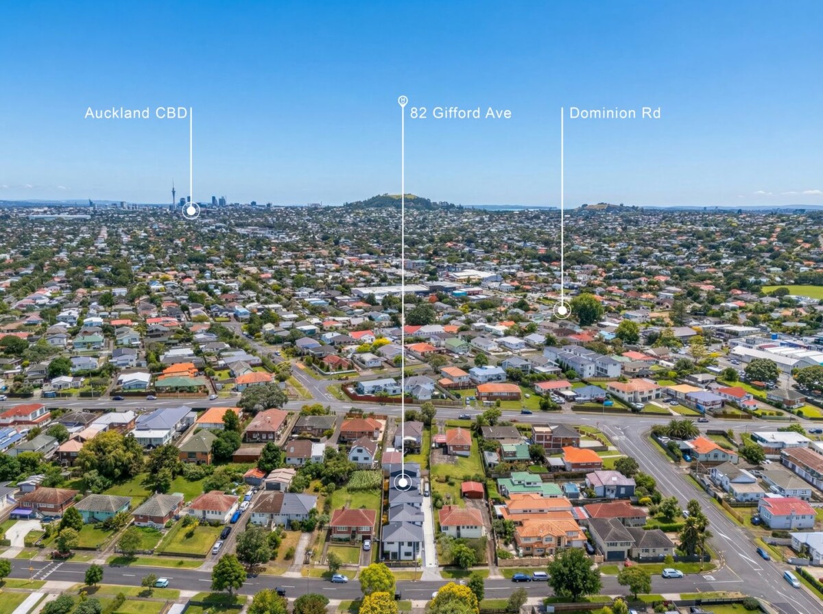 Mt Roskill Grammar school zone, Freehold standalone 3 beds 2.5 baths home with garage, close to schools, shops, park, motorway access, 82 Gifford Avenue, Mount Roskill, Auckland