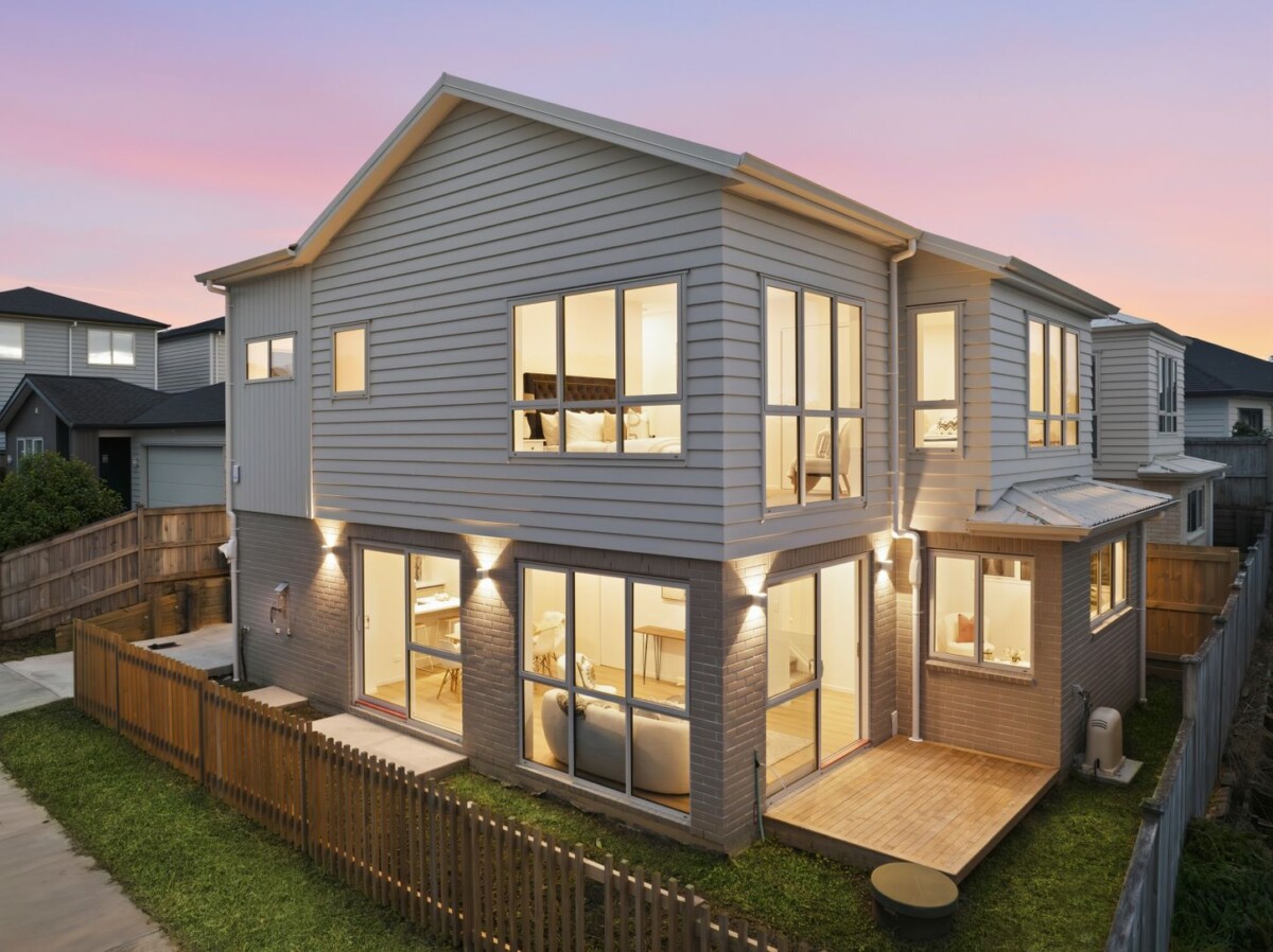 10-Year Master Build Guarantee, 159m2 brandnew standalone 4 beds 2.5 baths house with garage, move-in ready, 6A Kaimai Avenue, Massey, Auckland