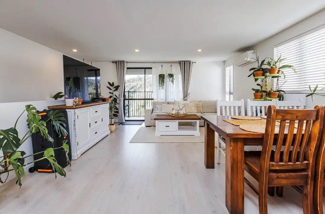 Urgent Sale – No Plan B, All agents welcome to collaborate, 3 beds home on 248m2 section, directly facing a reserve with stunning open views, 18B Poruru Close, Papakura, Auckland