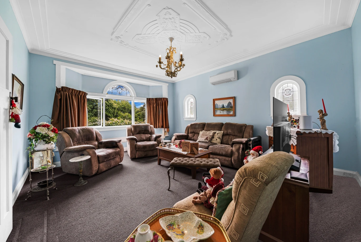 Cafe shop + Lifestyle 3 beds house – A Rare home & income Opportunity on 8,910m² land, Located directly on State Highway 1, 546 Tirau Road, Cambridge, Waipa District, Waikato