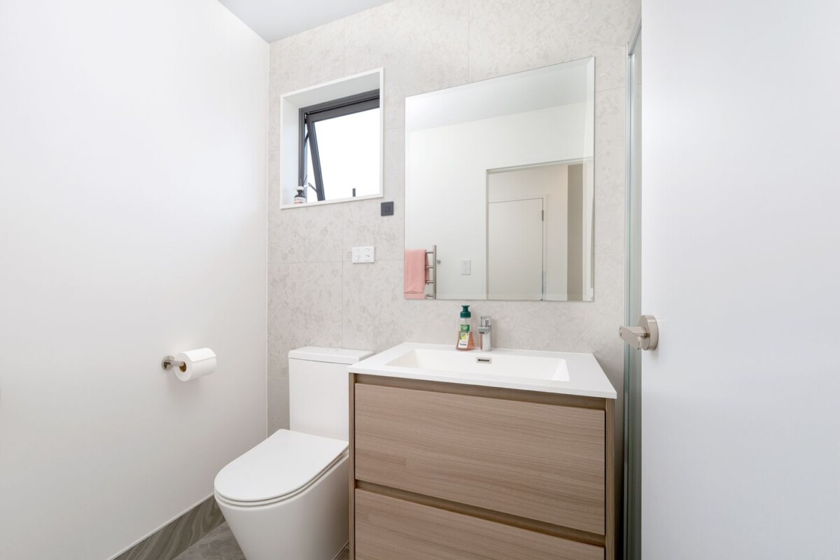 Owner Relocating for Work – This Must Be Sold, freehold 2 beds 1.5 baths home with car park, Moments from local parks, shops, cafes, and peninsula walkway, 2/35 Renata Crescent, Te Atatu Peninsula, Auckland