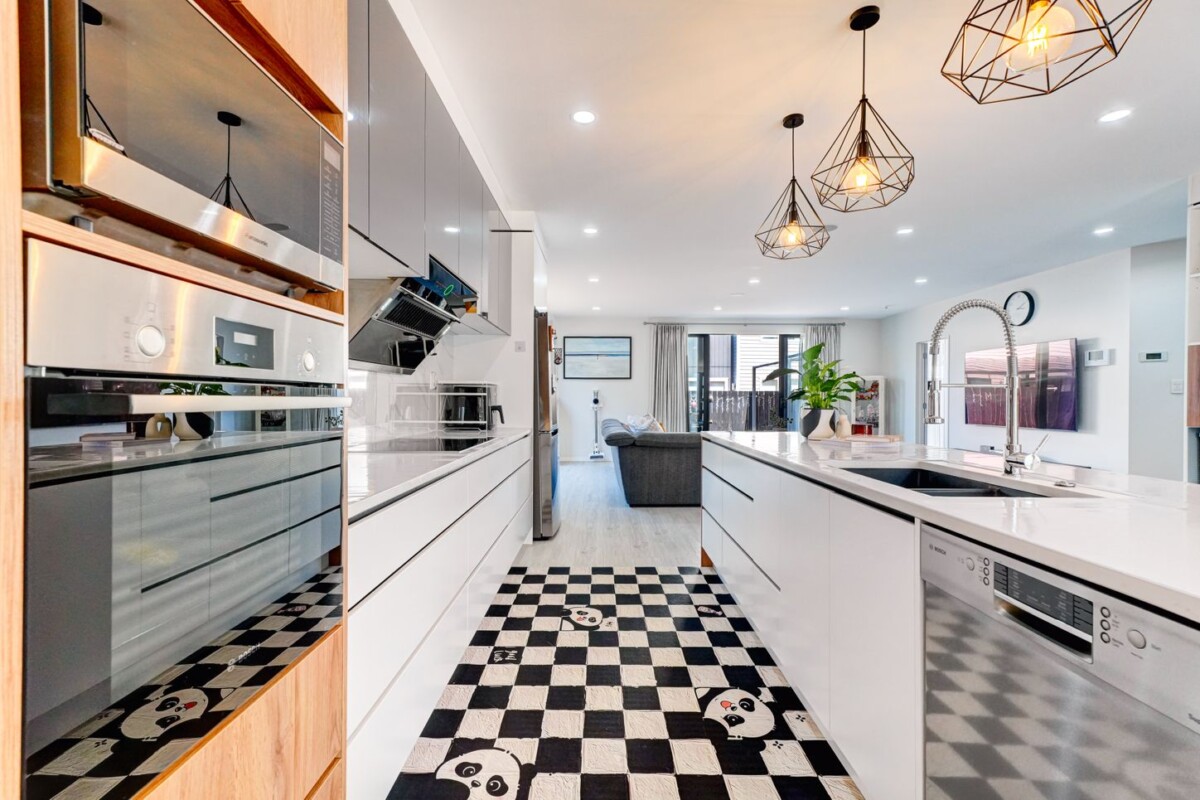 217m2 4 bed 4.5 baths house on 322m2 section, 4 ensuites, Scott Point Primary & Hobsonville Point Secondary school zone, nearby Observation Green Park and Playground, 5 Kearns Drive, Hobsonville, Auckland