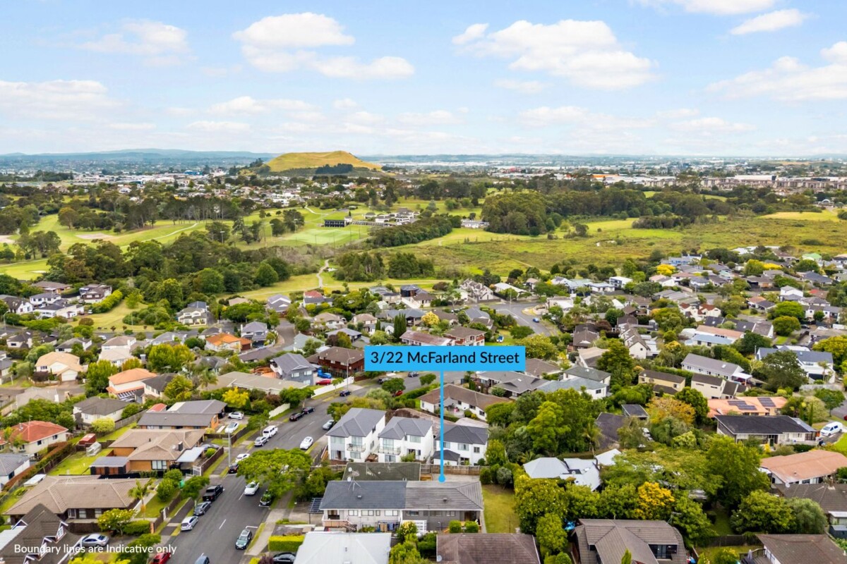 Renovated 4 beds 2 baths home, 182m2 floor area, close to schools, shops, golf club, 3/22 McFarland Street, Remuera, Auckland