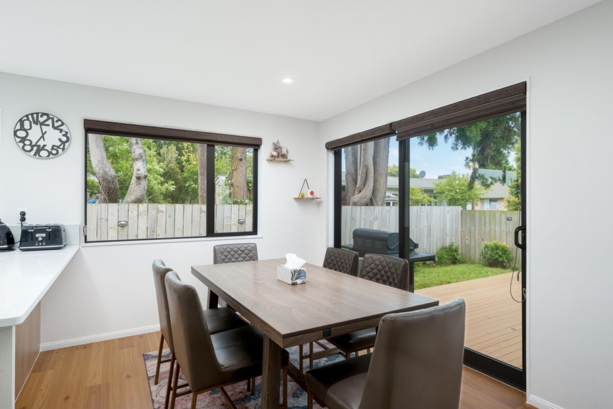 206m2 4 beds 3.5 baths house on 372m2 section, close to schools, shops, 22A Rathgar Road, Henderson, Auckland