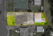 3 beds house on 690m2 section, a garage with utility rooms, close to schools, shopping centres, motorway access, 10 Stainton Place , Otara, Auckland