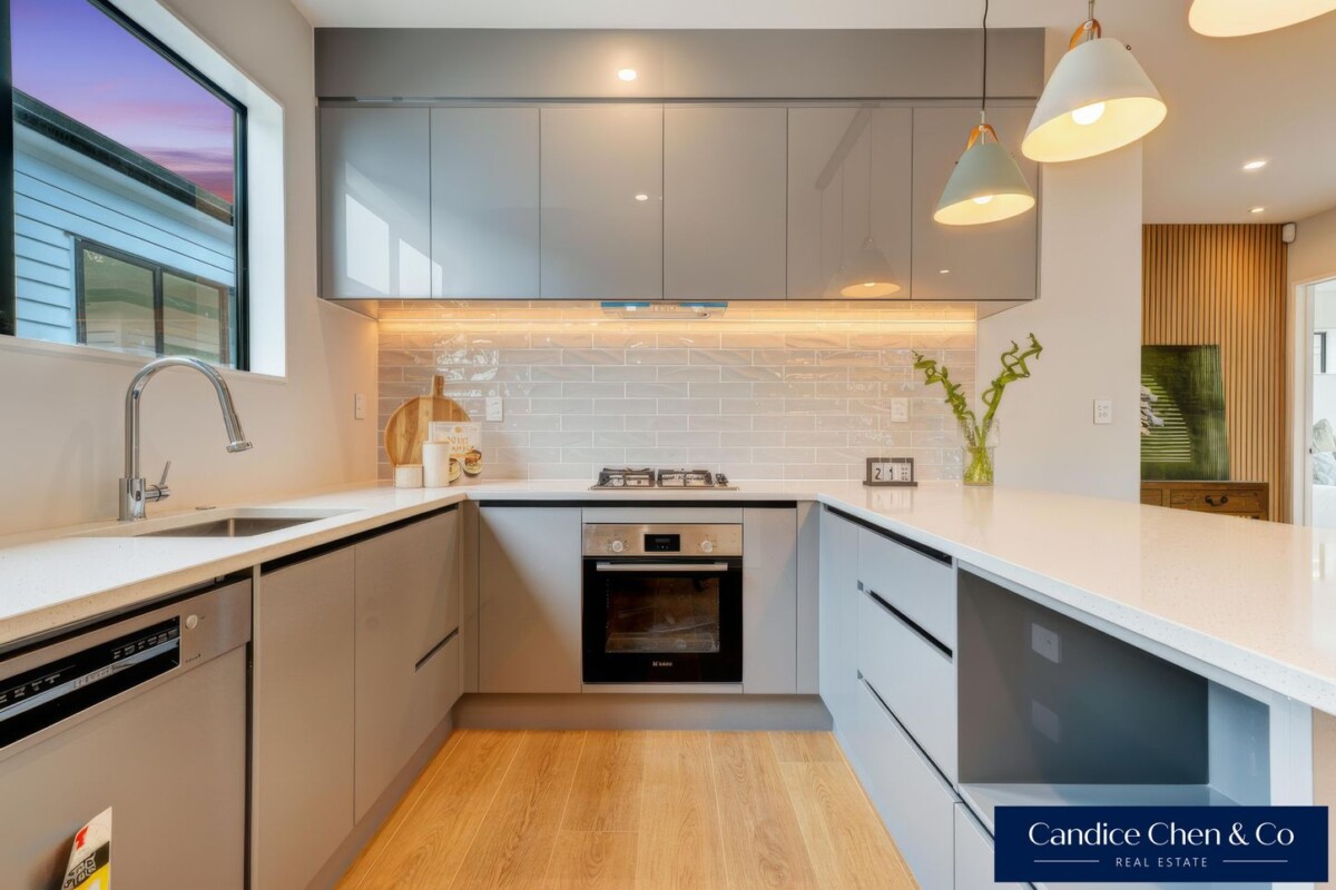 Brandnew standalone freehold Single-Level 3 beds 2 baths home with car park, close to schools, the NorthWest Shopping Centre, motorway access, Lot 5/57 Helena Street, Massey, Auckland