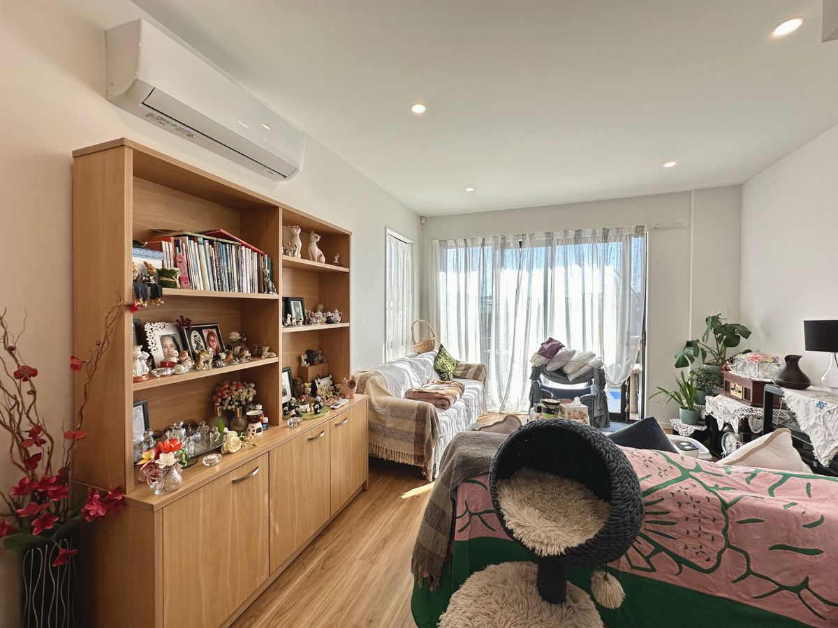 For rent, 2 beds 1 bath house, Available from 1st Feb, Takanini, Auckland