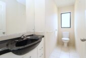 For rent, Botany College School zone, 5 beds 2 baths house, Available Now, 15 Erne Crescent, East Tamaki, Auckland