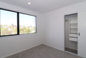 For rent, 4 beds 3 baths townhouse, West Harbour, Auckland, Available from 28th Jan 2026