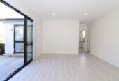 For rent, 4 beds 3 baths townhouse, West Harbour, Auckland, Available from 28th Jan 2026