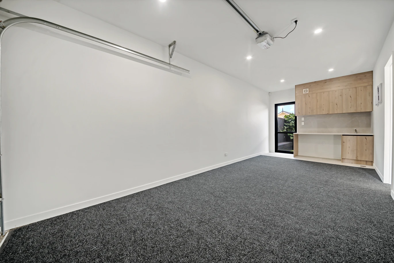 Double Grammar school zone, 130m2 Brandnew 2 beds 2.5 baths home with garage, Zoned for top schools: Auckland Grammar, Epsom Girls, St Peter’s, Newmarket Primary, Just minutes to the motorway, train station, and Westfield Newmarket, Lot 12/36 Seccombes Road, Epsom, Auckland