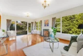 Brick 3 beds 2 baths house on 1050m2 section, 0.8 km to Onehunga High School, 0.9 km to Hillsborough School, 1 km to Three Kings School and Royal Oak Intermediate School, 33 Herd Road, Hillsborough, Auckland