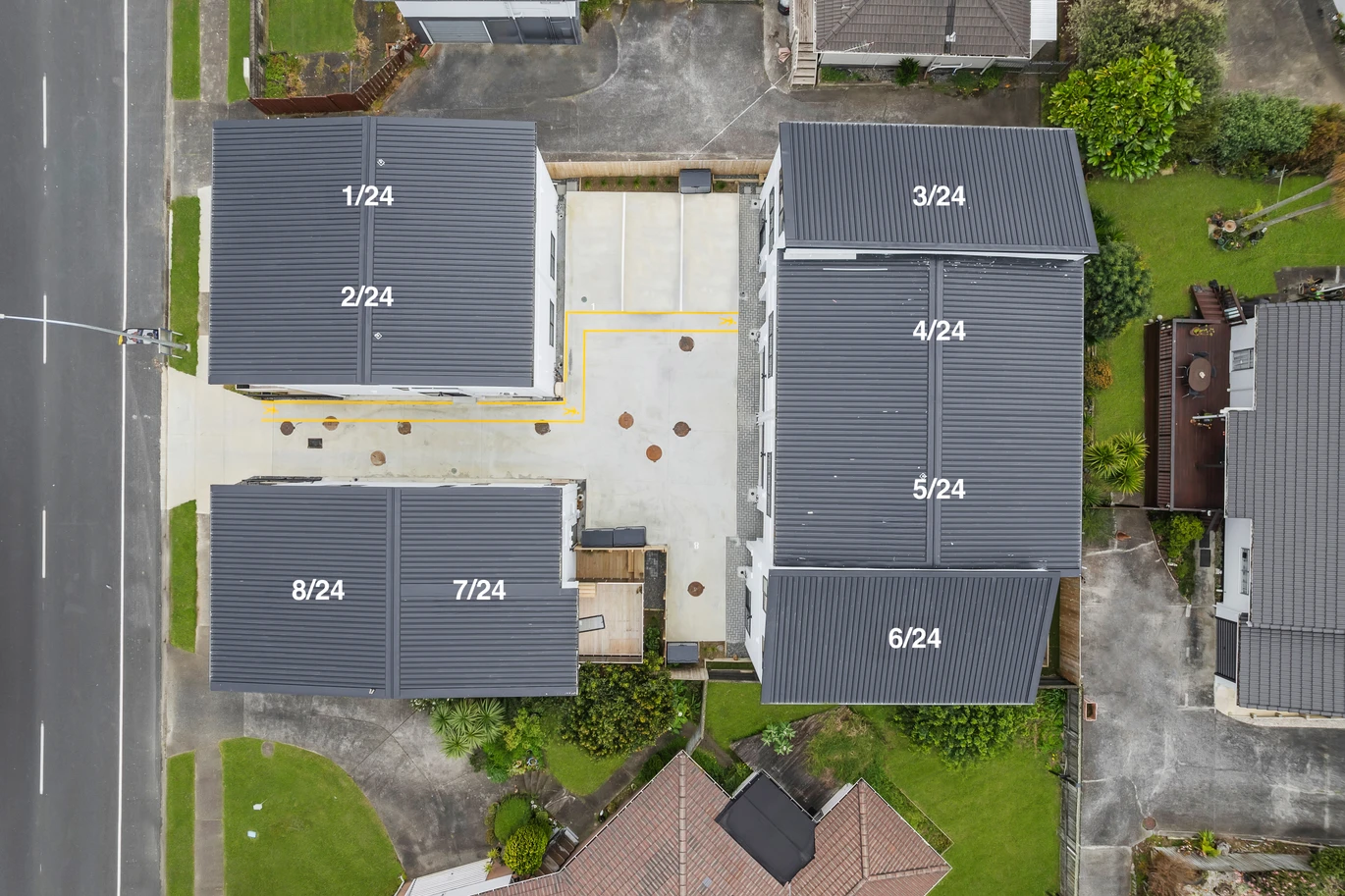 Brandnew freehold 3 beds 3.5 baths home with 3 ensuites and garage, walks to Highland Park Shopping Centre,, zoned for Howick Primary, Howick Intermediate, and Pakuranga College, 4/24 (Lot 6) Aberfeldy Avenue , Highland Park, Auckland