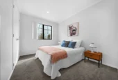 Move-in ready, The owners have relocated, 6 beds 5 baths house on 364m2 section, close to large green reserves, shopping malls, supermarkets, schools, 81 Tir Conaill Avenue, Flat Bush, Auckland