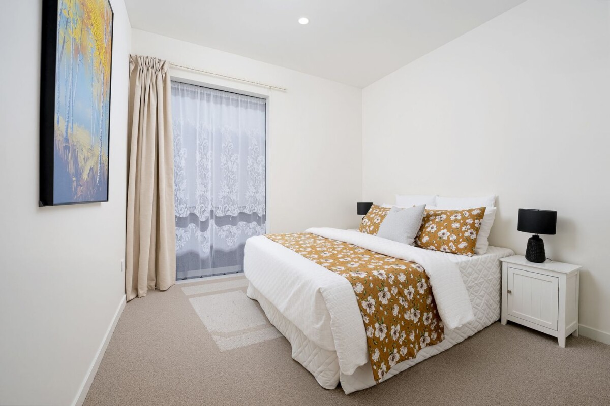 Vendor Cashing Out, 3 beds 2 baths house on 217m2 section, close to Westgate and Northwest Shopping Centres, supermarkets, schools, 9 Puwha Street, Massey, Auckland